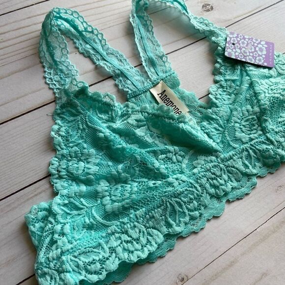 Lace Racerback Bralette - Mint - Picture 3 of 8